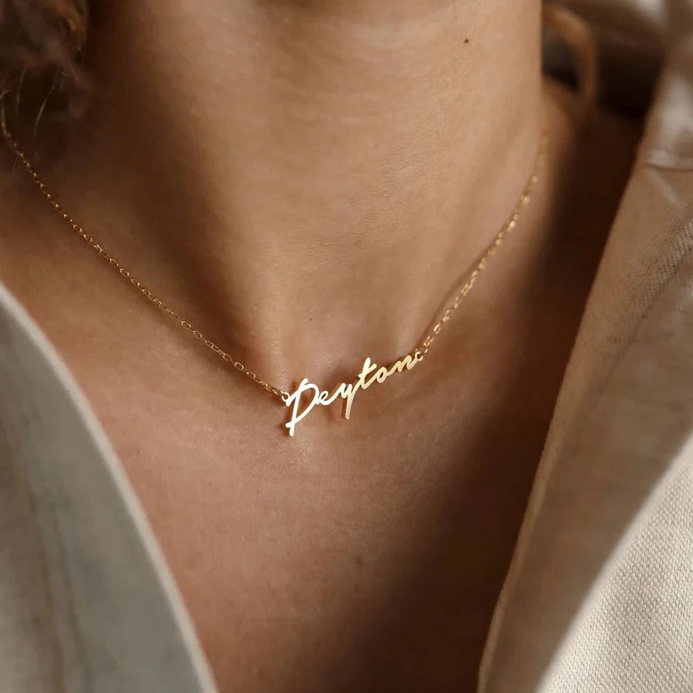 Custom Initial Name Necklace | Nameplate Pendant